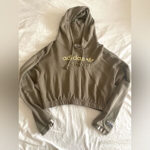Adidas green cropped hoodie, barely worn